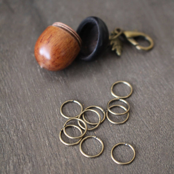 Little Acorn Stitch Marker Keeper