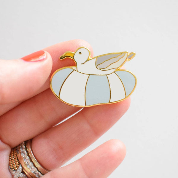 Floating Seagull Needle Minder