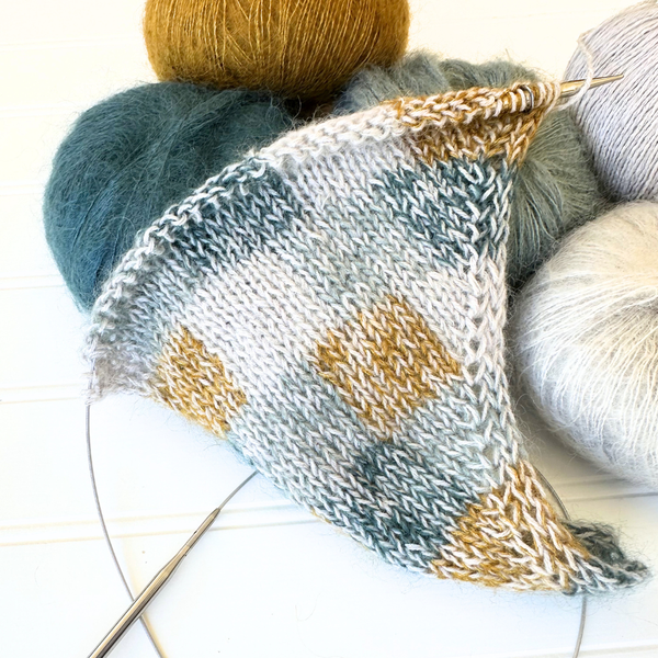 Class: Knit Intarsia Basics with Nougat Bandana