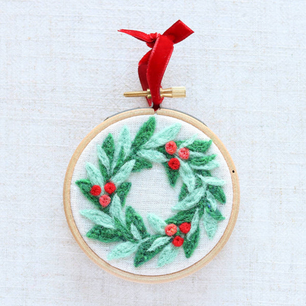 Christmas Wreath Ornament Needle Felting Kit (Beginner)