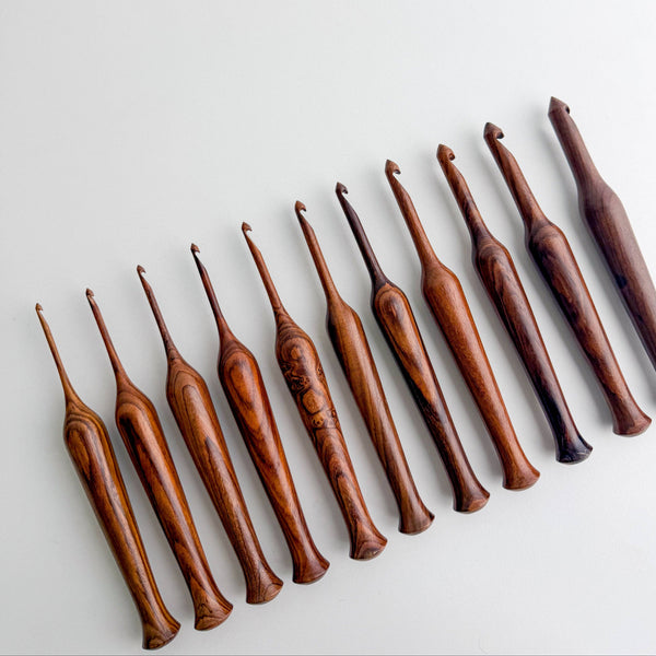 Flax & Twine Rosewood Crochet Hooks