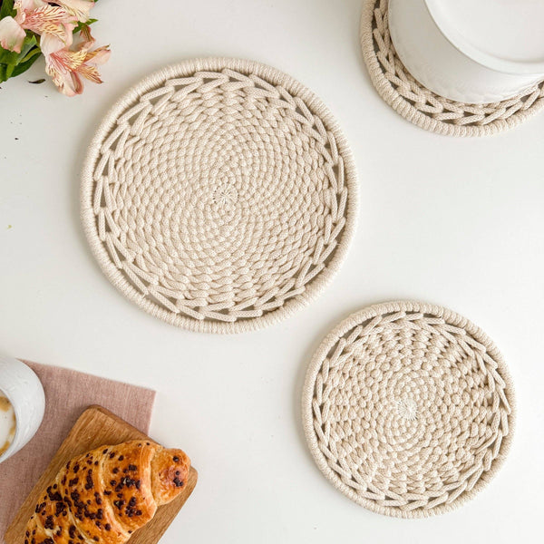 Class: Spiral Woven Trivet