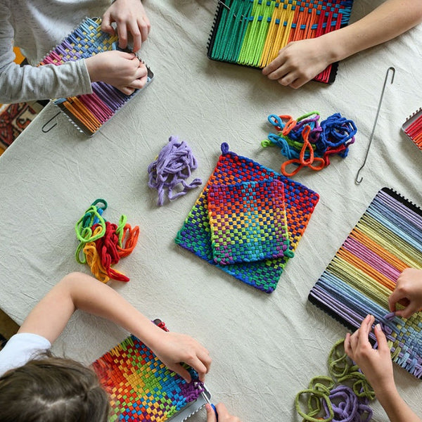 6/18 Demo Day: Pot Holder Loom