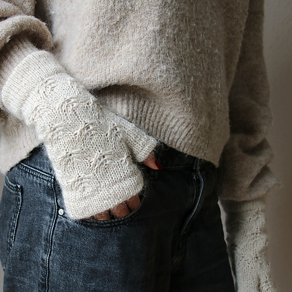 Winter Knit-a-long: Underglow Hat or Mitts by Melaine Berg