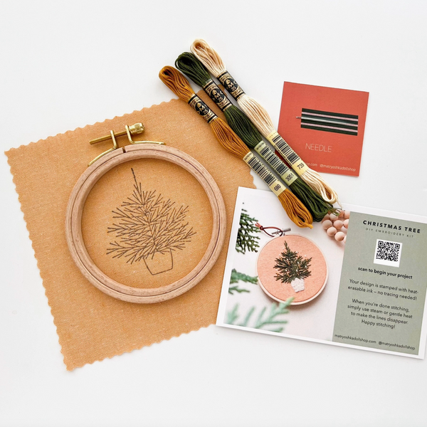 Vintage Christmas Tree Embroidery Kit