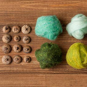 Felted Acorn Kit (Wet Felting for Beginners)