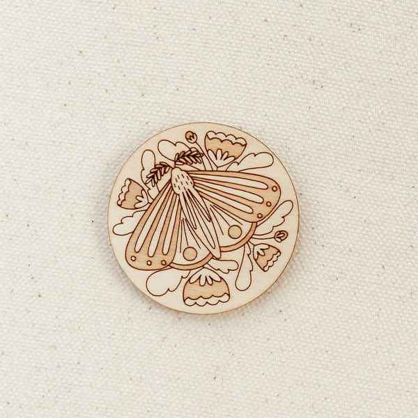 Wood Moth Needle Minder