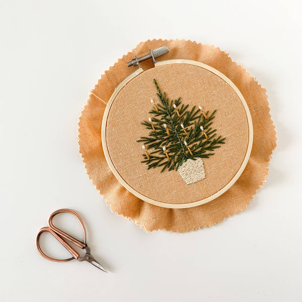 Vintage Christmas Tree Embroidery Kit